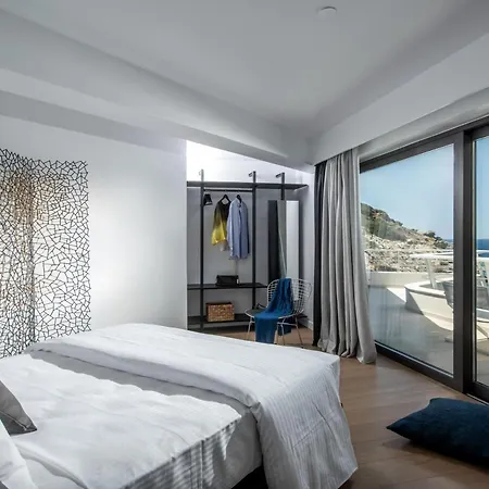 Made By The Sea 8 Bdrm